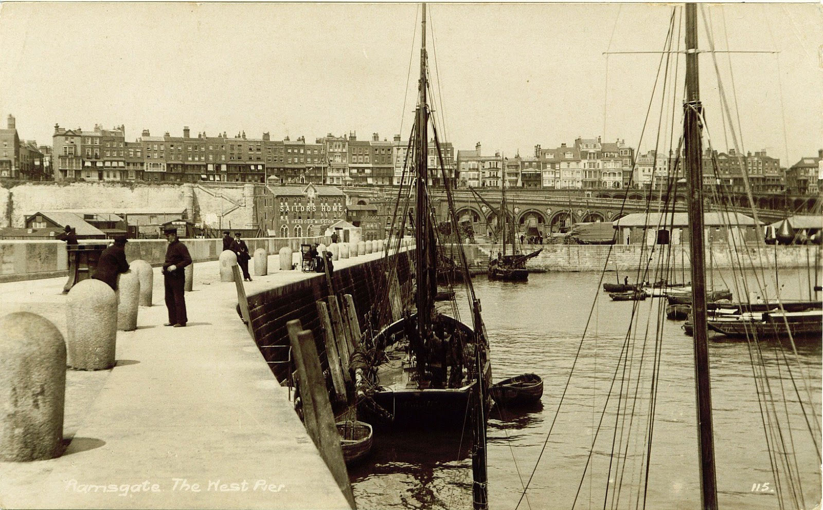 UK-2401-MRAD-MR_West-Pier-c